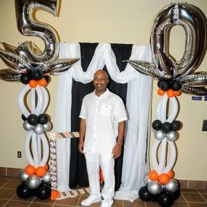 Meet your Posher, Troy